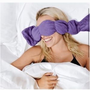 NodPod Weighted Eye Blanket used once Better sleep Black
